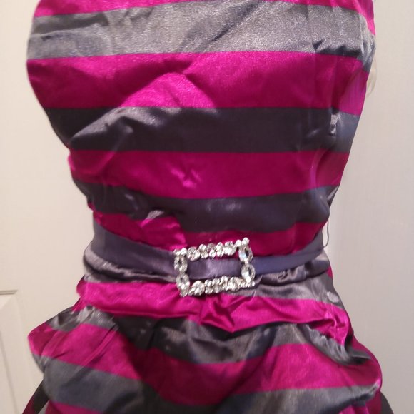 Trixxi Dress junior 11 - Picture 3 of 7